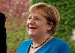 Немецкий политолог объяснил, как Меркель удалось продержаться у власти 16 лет