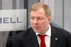 Странное решение: Сборную России по хоккею повезёт на Олимпиаду тренер без опыта
