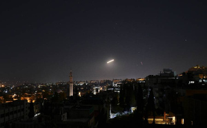 ПВО Сирии отражает ракетную атаку Израиля в провинции Хомс