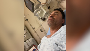 "Не могу дышать": Боксёр Оскар Де Ла Хойя записал душераздирающее видео из больницы, куда попал с ковидом