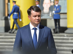 "Иногда лучше жевать, чем говорить": Спикер Верховной рады раскритиковал идею переименования страны в Русь-Украину
