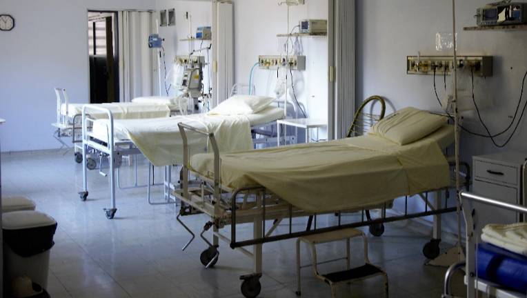 В Германии пенсионер умер, двое попали в реанимацию после ревакцинации от коронавируса