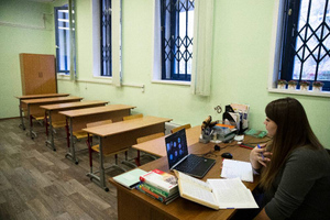 Собянин назвал дистанционку для школьников и студентов крайней мерой