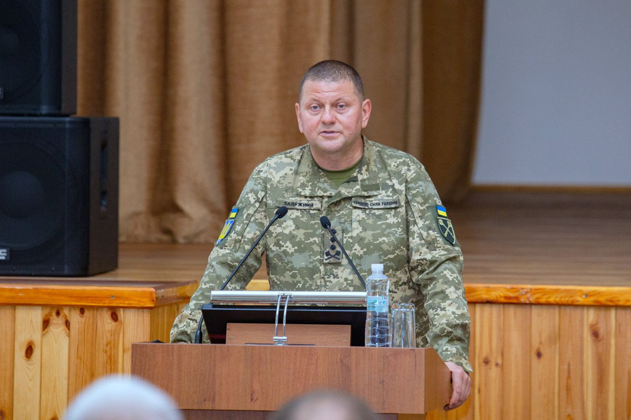 <p>Валерий Залужный. Фото © facebook / <a href="https://www.facebook.com/GeneralStaff.ua/photos/pcb.2009905562512024/2009901782512402/" target="_blank" rel="noopener noreferrer">Генеральний штаб ЗСУ / General Staff of the Armed Forces of Ukraine</a></p>