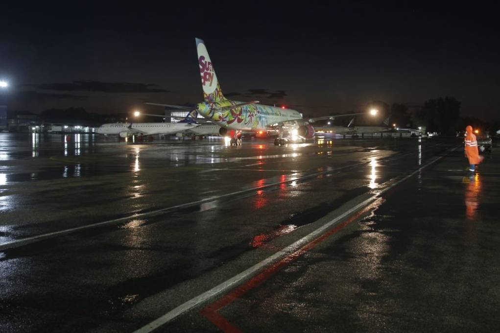 Аэропорт Алма-Аты возобновил работу по обслуживанию рейсов