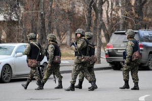 После беспорядков в Алма-Ате задержали уже более 2,4 тысячи человек