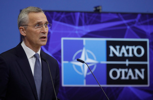 Столтенберг заявил, что у НАТО нет уверенности насчёт планов РФ в ситуации с Украиной