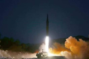 Береговая охрана Японии сообщила о запуске КНДР баллистической ракеты