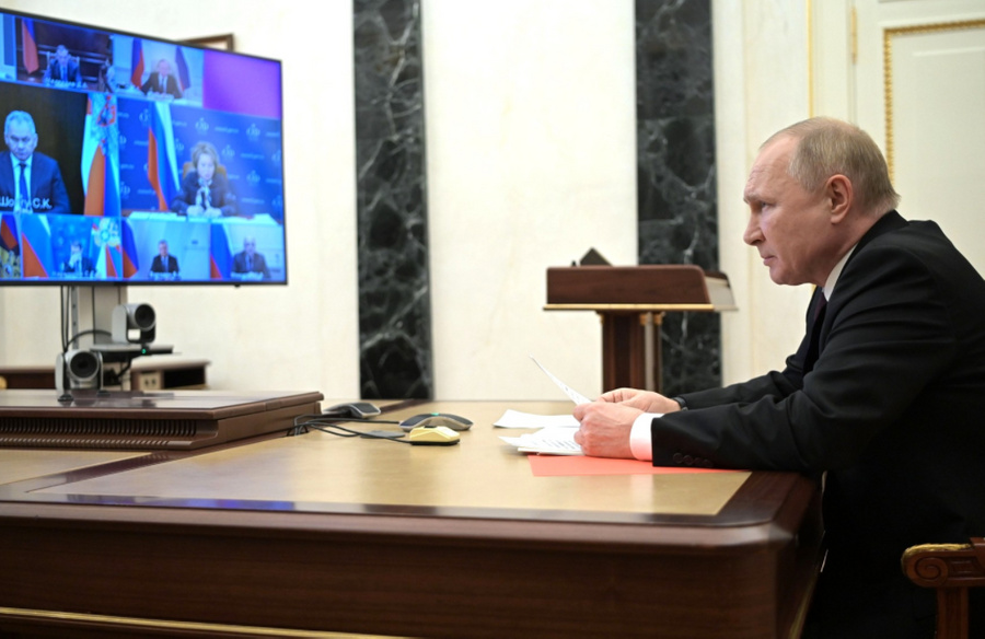 Президент Владимир Путин — на совещании с постоянными членами Совета безопасности (в режиме видеоконференции) 21 января © Kremlin.ru