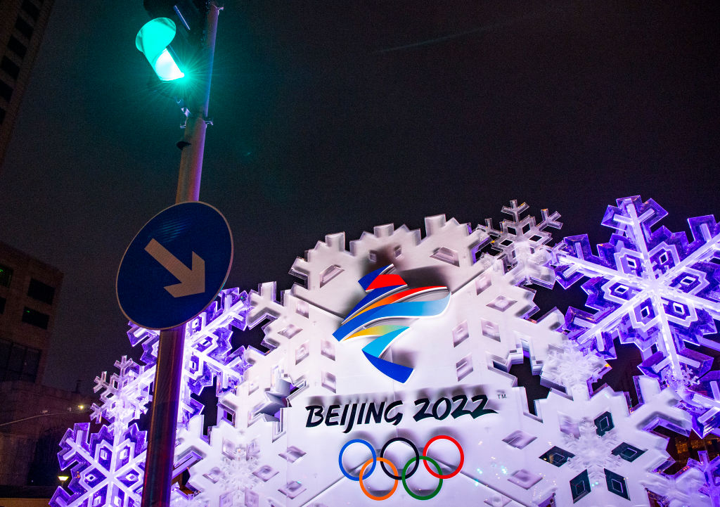 Украинским спортсменам запретили делать фото с россиянами на Играх в Пекине