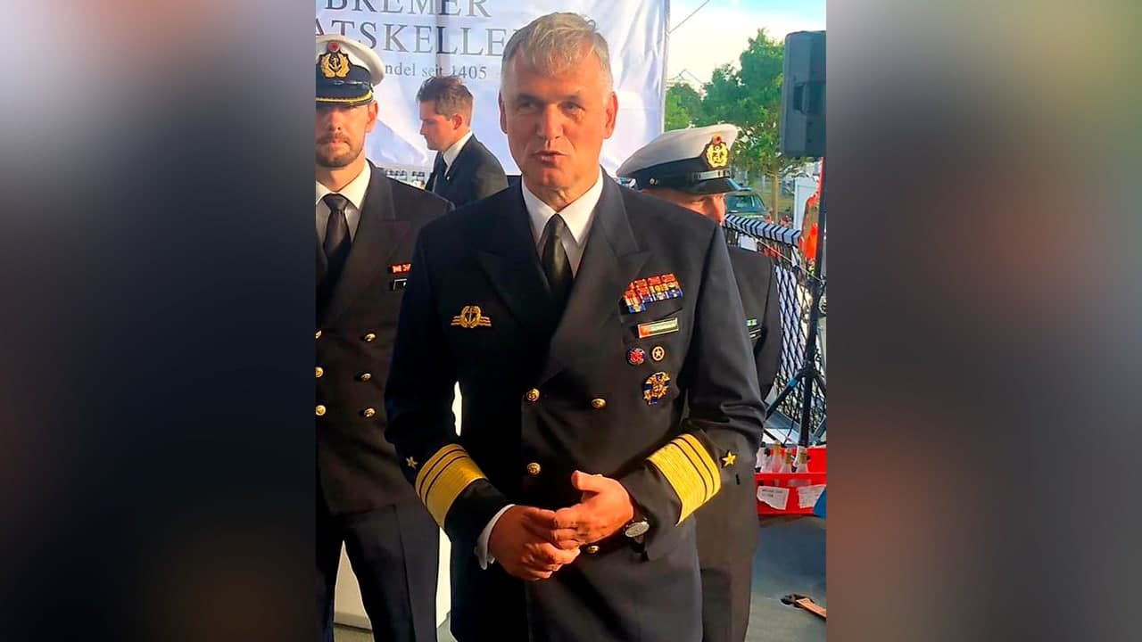 Bild: Командующий ВМС Германии Шенбах подал в отставку после критики за слова о Крыме