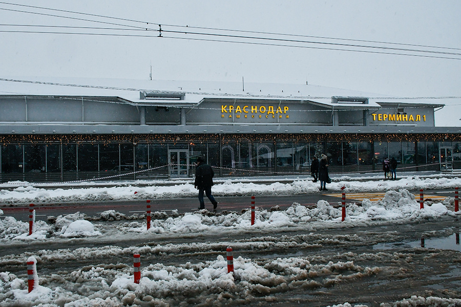<p>Здание аэропорта Краснодар. Фото © ТАСС / Роман Соколов</p>