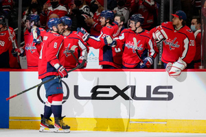 Александр Овечкин оформил дубль за восемь минут и довёл число голов в НХЛ до 759