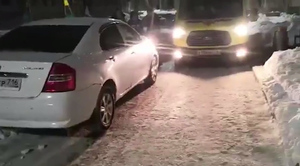 В Татарстане автомобиль почти на час заблокировал скорую с больным ребёнком