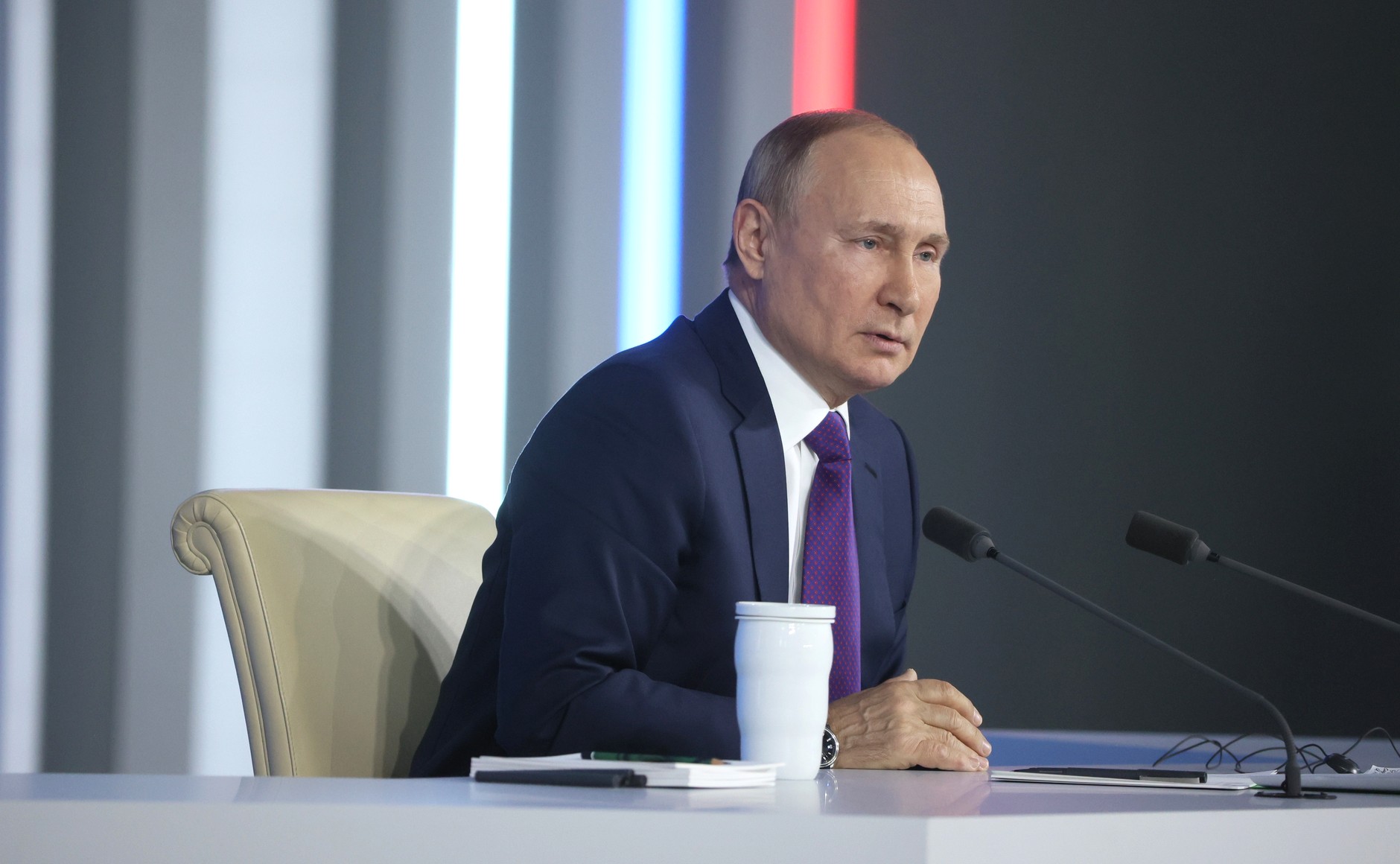 Песков заявил, что Путин принимает меры для обеспечения безопасности России