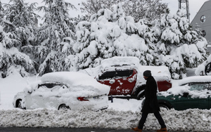 В турецкой Анталье впервые за 29 лет выпал снег