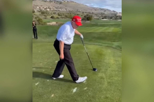 Трамп объявил себя следующим президентом США во время игры в гольф
