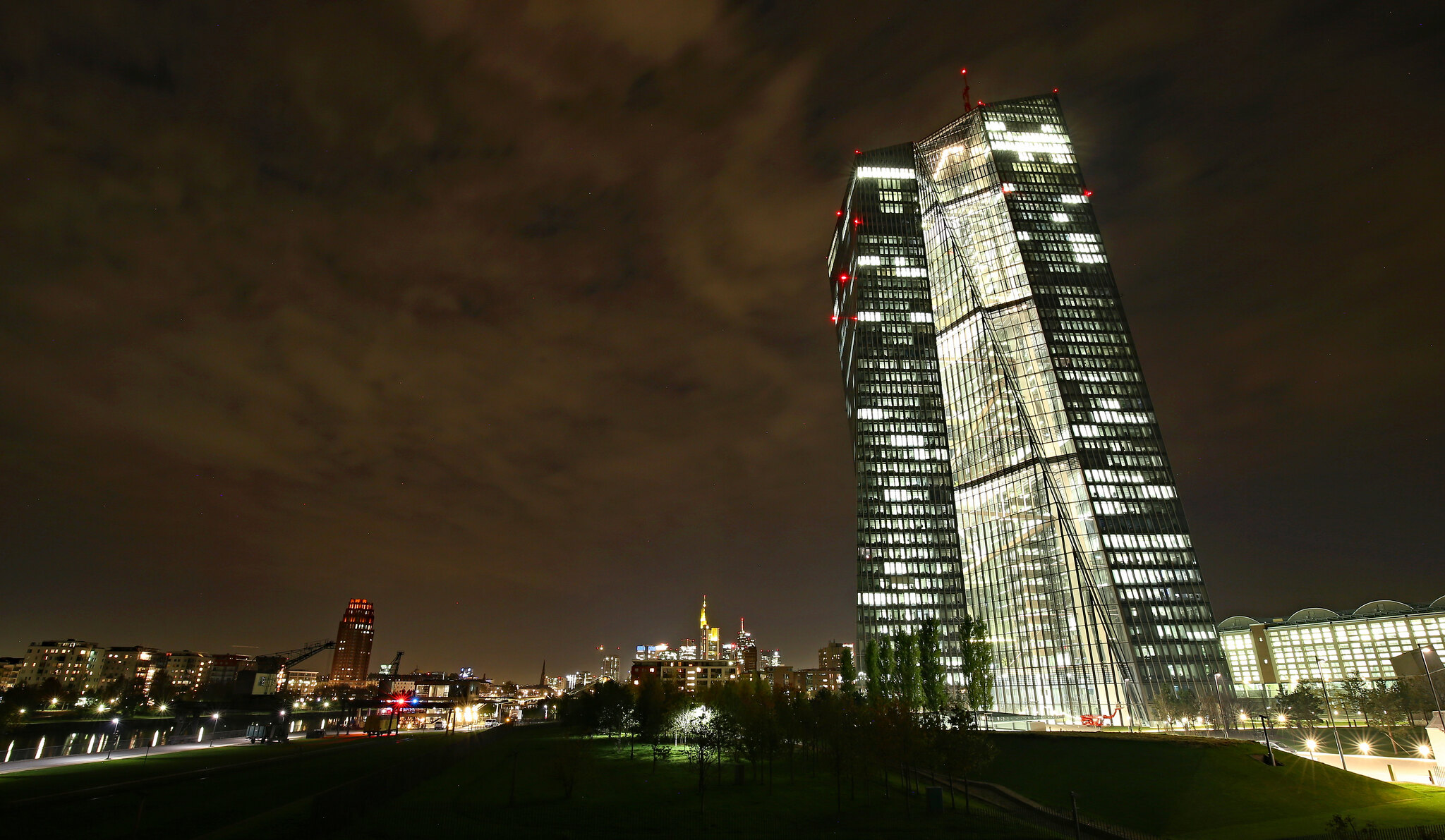 Financial Times: ЕЦБ запросил у банков отчёты о готовности к санкциям против России