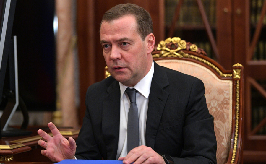<p>Дмитрий Медведев © <a href="http://www.kremlin.ru/events/president/news/59463/photos/57235" target="_blank" rel="noopener noreferrer">Kremlin.ru</a></p>