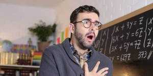 5 возмутительных вещей, которые учителям пришлось конфисковать у детей во время урока