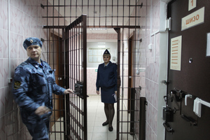 Суд в Воронеже отправил сменившего пол мужчину в женскую колонию