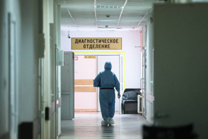 В России за сутки госпитализировали 14 570 пациентов с ковидом