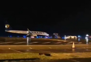 Самолёт Ryanair экстренно сел во французском Бресте