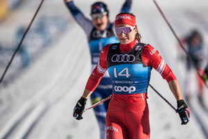Лыжница Непряева победила в масс-старте на "Тур де Ски"
