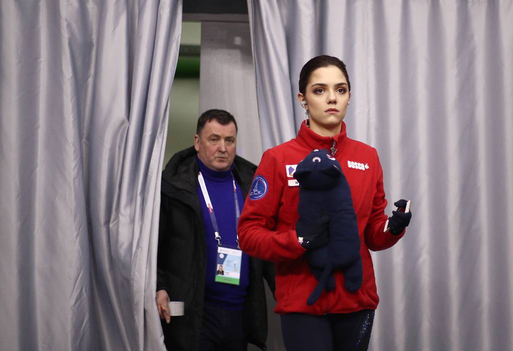 Хореограф рассказала, почему фигуристка Медведева ушла от канадского тренера Орсера