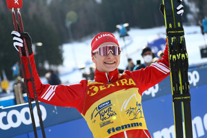 Российская лыжница Непряева стала победителем "Тур де ски"
