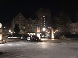 Вооружённый мужчина захватил несколько заложников в университете США