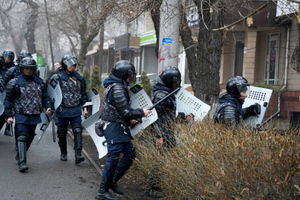 Восемь силовиков погибли, ещё 317 были ранены в ходе протестов в Казахстане