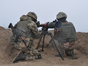 Украинские военные отработали отражение танковой атаки у границы с Крымом