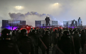 Полицейские пресекли беспорядки в южной части Казахстана