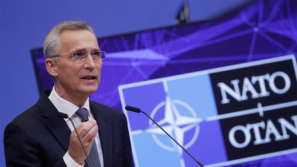 Столтенберг: НАТО считает возможным новый военный конфликт в Европе из-за Украины