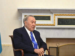Политолог Дубнов утверждает, что Назарбаев скрылся в Китае