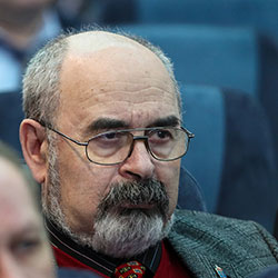 <p>Главное — дать возможность казахстанской армии и полиции заниматься своими прямыми обязанностями — ликвидировать террористов. И, конечно, выявлять и ликвидировать ячейки радикальных исламистов, нарушать их связь и координацию. После наведения порядка задача немного изменится — будет проводиться операция по поддержанию мира </p>