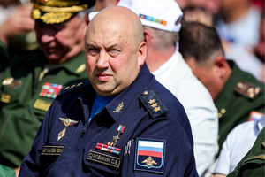 "Где Суровикин — там победа": Политолог заявил о переходе СВО в новую фазу с назначением нового командующего