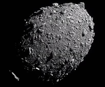 Астероид Диморф, фото за секунды перед столкновением © NASA