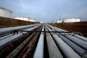 В Польше допустили, что утечка нефти из "Дружбы" прекратится через несколько часов
