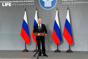 Путин призвал избегать эмоциональных оценок в отношении покинувших РФ граждан