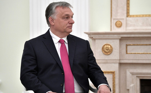 Сторонники Орбана намерены оставить Украину без военной помощи