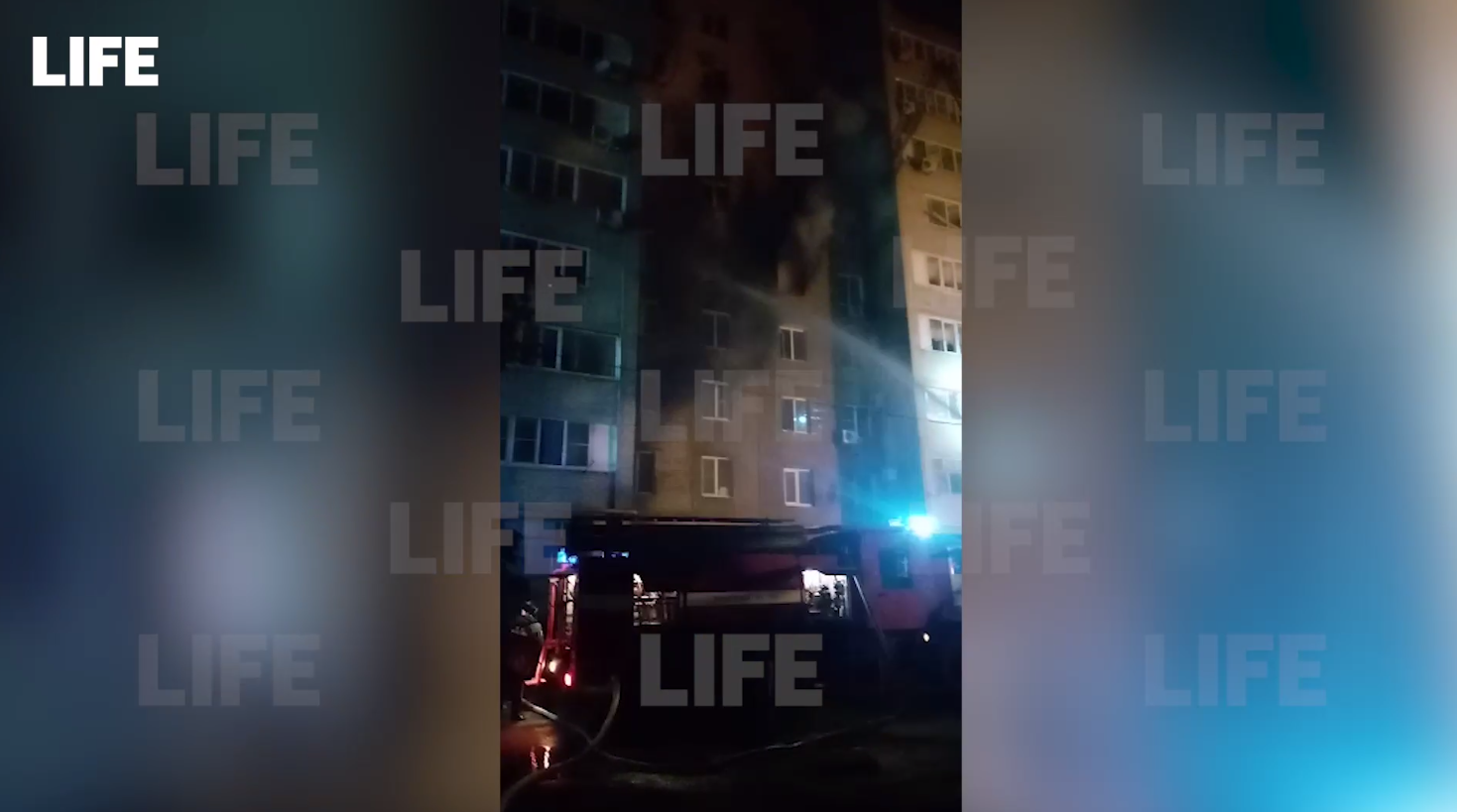 Обломки упавшего в Ейске Су-34 потушены, пожар в доме локализован
