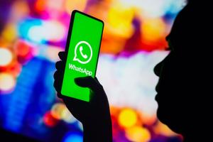 Карманный шпион: Почему WhatsApp могут запретить в школах