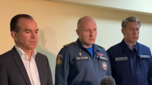 "Взрыва не было": Глава МЧС назвал причину пожара в многоэтажке после крушения Су-34
