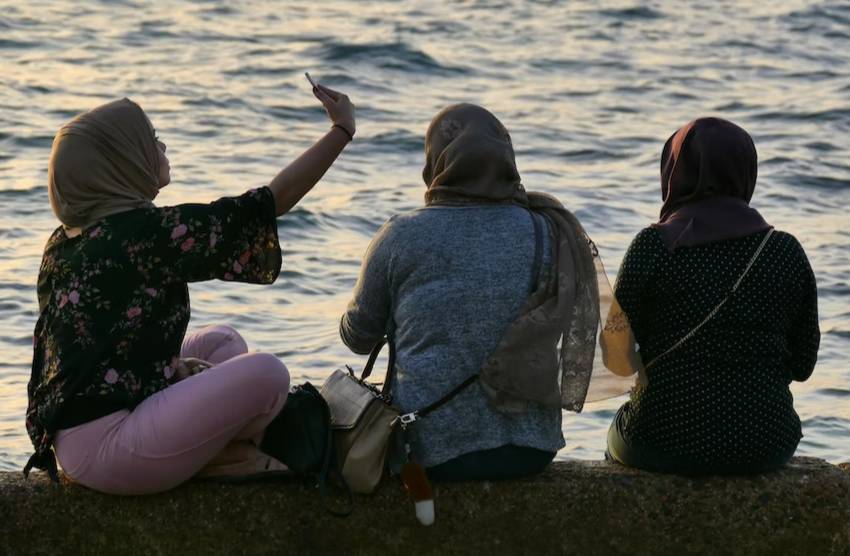 Эрдоган предложил вынести на референдум вопрос о ношении турчанками хиджаба