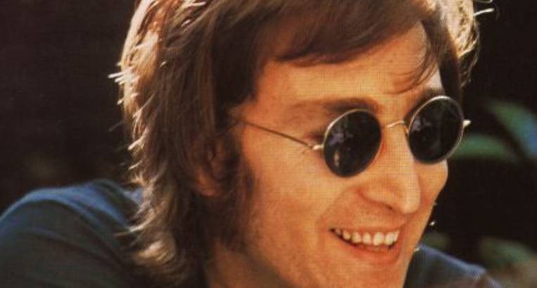 Предсмертное письмо Леннона продали по цене автомобиля