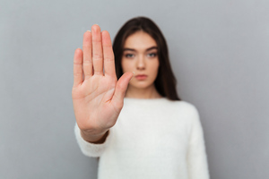 Как научиться говорить "нет": 6 правил тактичного отказа без чувства вины