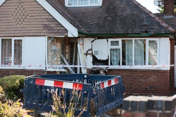 Повреждённый дом жительницы Стокпорта. Фото @ Manchester Evening News / MEN