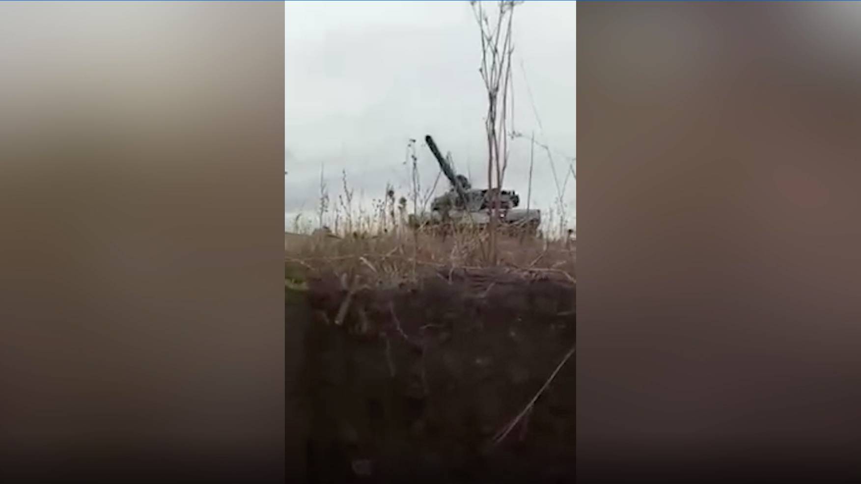 Но если есть в кармане пачка сигарет: Депутат на учениях показал необычный способ подрыва танка